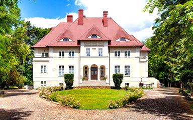 Pałac w Dębinie