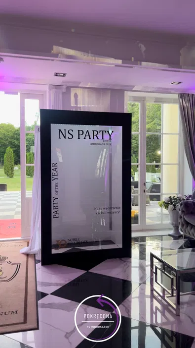 NS Party 2024 - Luksusowe Wnętrze z Dekoracyjnym Panelem i Widokiem na Ogród